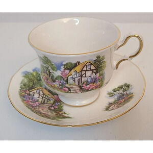 Vintage English Queen Anne Bone‎ China Country Cottage English Teacup and Saucer
